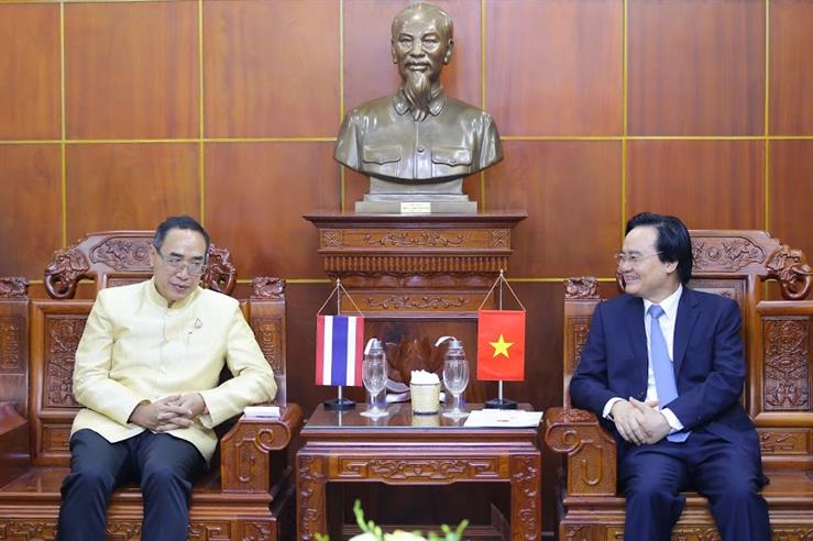 Bộ trưởng Phùng Xuân Nhạ tiếp Đại sứ Thái Lan tại Việt Nam Bộ trưởng Phùng Xuân Nhạ tiếp Đại sứ Thái Lan tại Việt Nam